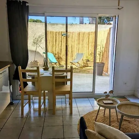 Apartment Sausset-les-pins, T2 Bord De *